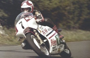 Arai Celebra 40 Anos com o TT da Ilha de Man