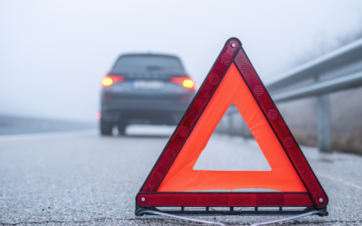 Ficaste com o Carro Parado na Estrada? Guia Rápido. carro parado na estrada